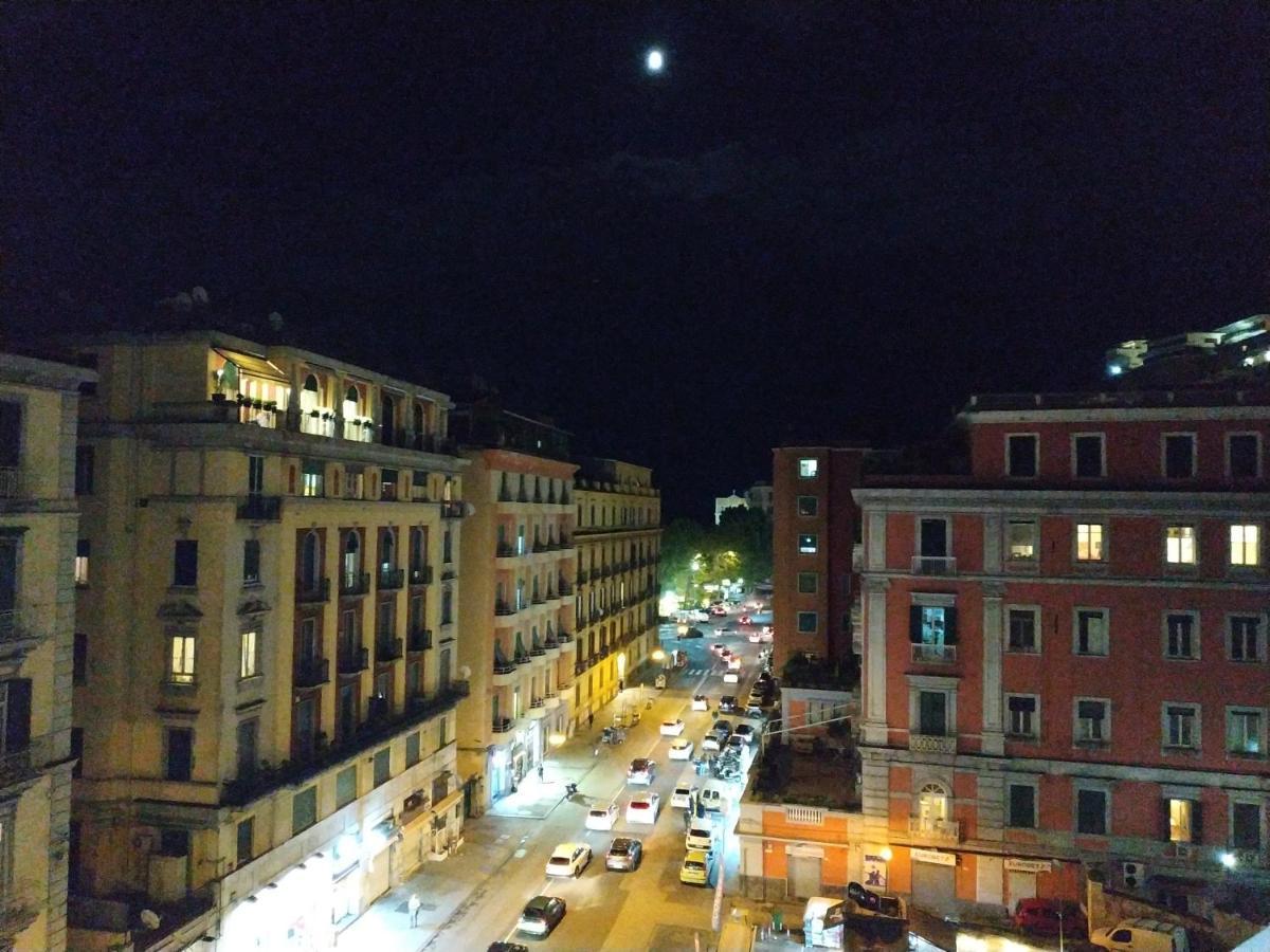 Sun&Thecity Napoli Bagian luar foto