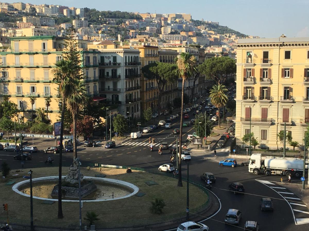 Sun&Thecity Napoli Bagian luar foto