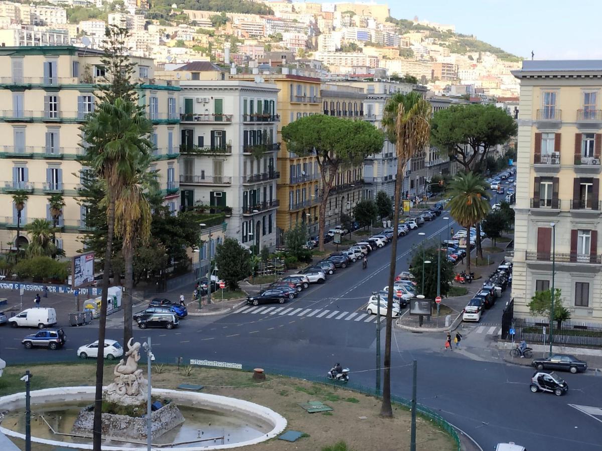 Sun&Thecity Napoli Bagian luar foto