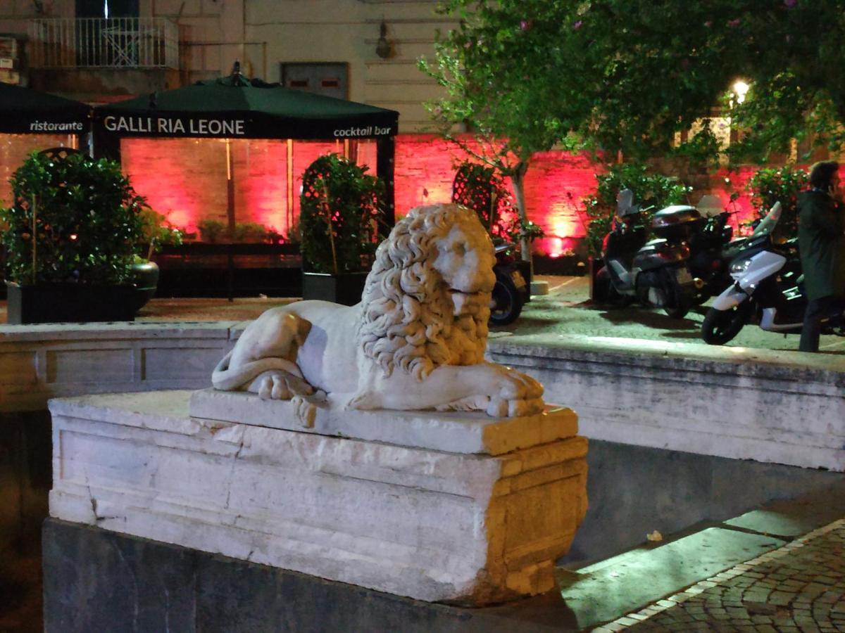 Sun&Thecity Napoli Bagian luar foto