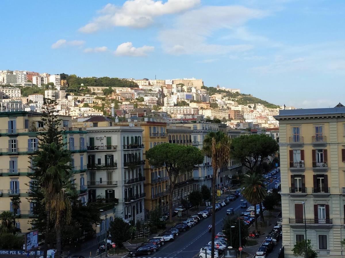Sun&Thecity Napoli Bagian luar foto