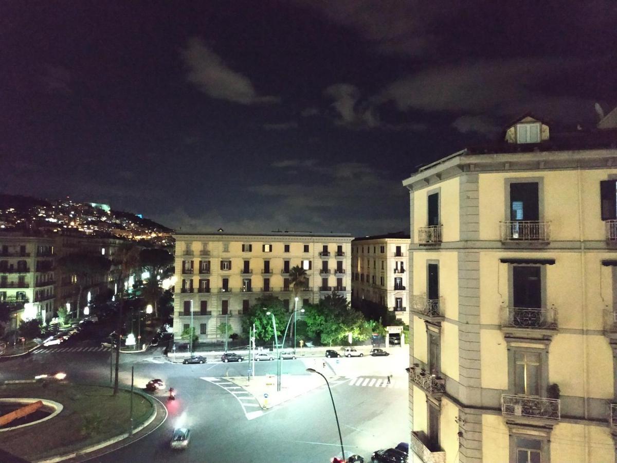 Sun&Thecity Napoli Bagian luar foto