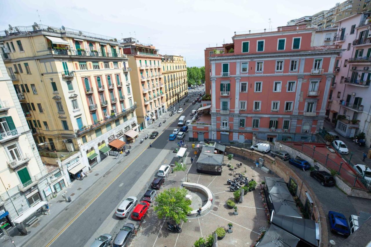Sun&Thecity Napoli Bagian luar foto